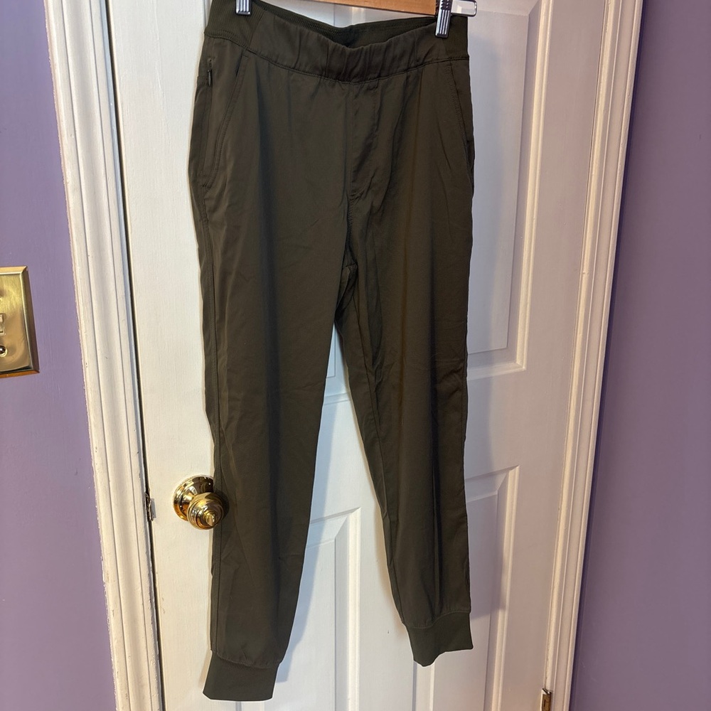 The North Face Never Stop Wearing Joggers - Olive Green Size Small